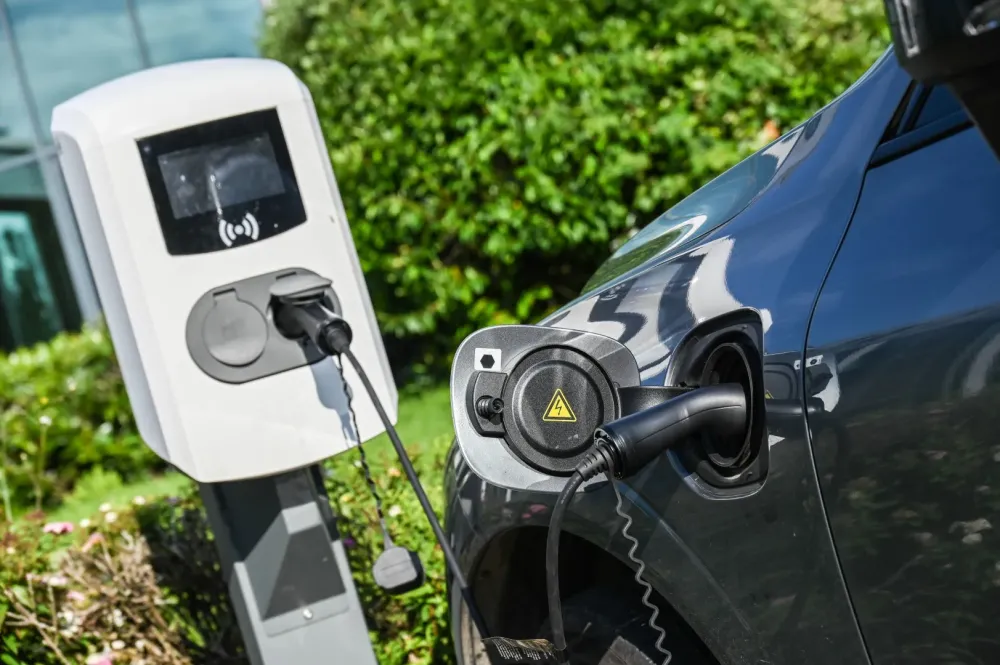 Installation borne de recharge électrique près de Vannes